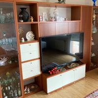 Parete attrezzata stile moderno