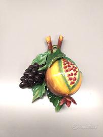 Tralcio ceramica con melograno e uva Capodimonte
