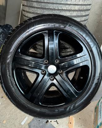 Gomme con cerchi in lega VW TOUAREG