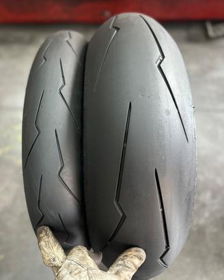 Coppia ruote moto 120/70/17 e 190/55/17 PIRELLI