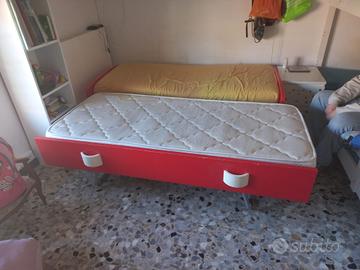 letto sopra-sotto come da foto