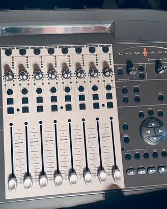 Digidesign Command 8 - controller DAW