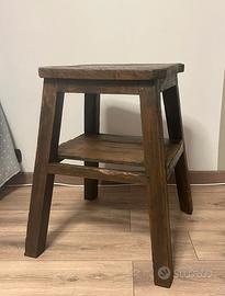 Sgabello  restaurato