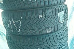 gomme da neve 215/60/17