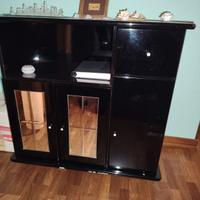 credenza senza oggetti, colore nero 