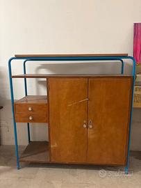 Armadio e scrivania vintage
