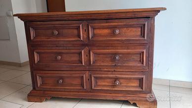 cassettone vecchio di massello