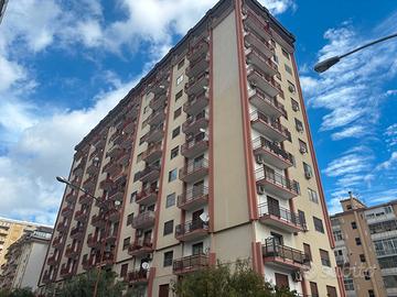 Garage o posto auto in Via Rinaldo Montuoro 5