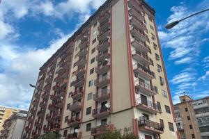 Garage o posto auto in Via Rinaldo Montuoro 5