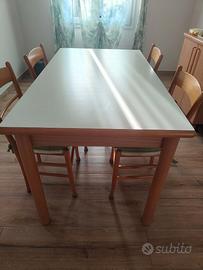 Tavolo da cucina