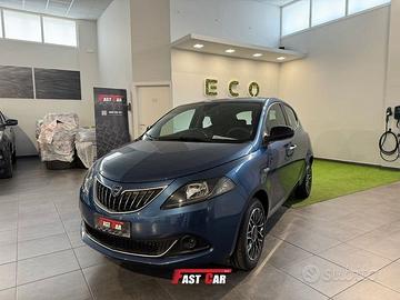 Lancia Ypsilon 1.0 FireFly 5 porte S&S Hybryd...