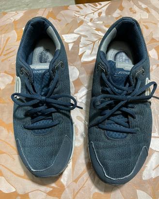 Skechers