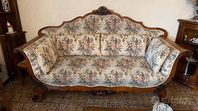 Divano originale del 1800 in legno massello