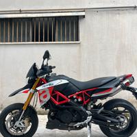 Aprilia Dorsoduro 900