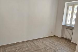 ? Bilocale ristrutturato Napoli (Pianura)