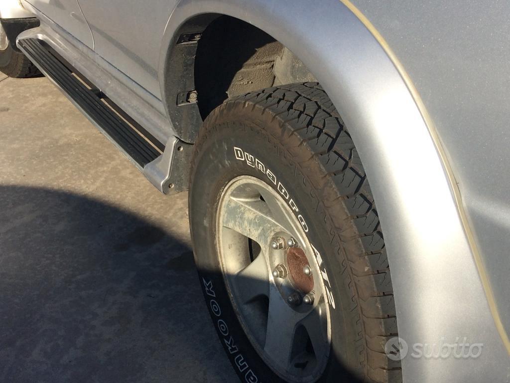 Mitsubishi Pajero Sport 2004 photo 4
