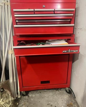 Cassettiera in ferro per attrezzi