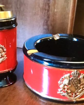 Posacenere Vintage Ronson rosso e nero
