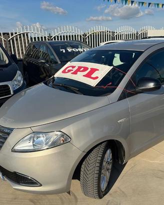 LANCIA Ypsilon 1.2 69 CV 5P GPL Ecochic Gold