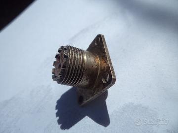 Connettore bicoassiale d'epoca