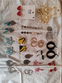 vari orecchini donna in blocco 