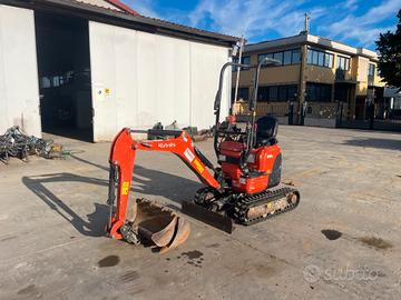 Escavatore Caterpillar U10