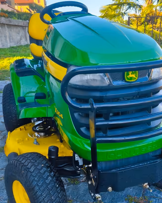 trattorino John Deere X304 4 ruote sterzanti