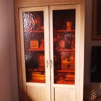 credenza con intarsi e coda di rondine 