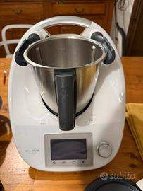 Vorwerk Bimby TM5 con cookey varoma e accessori