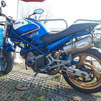 Ducati Monster 600 guid. con A2