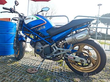 Ducati Monster 600 guid. con A2