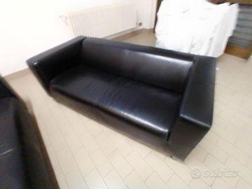 divani in pelle nera nuovi