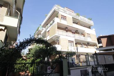 2 LOCALI A ROMA