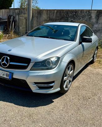 Mercedes C220 coupè AMG
