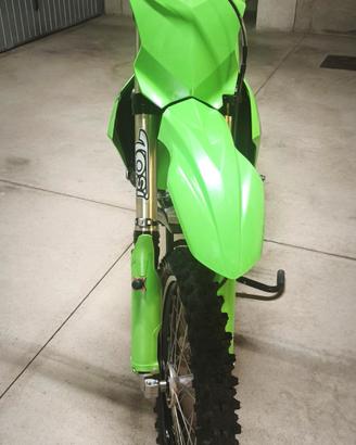 Moto cross Kawasaki 250