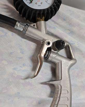 Pistola gonfia pneumatici