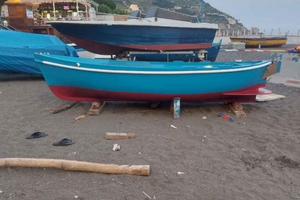 Gozzetto in vetroresina