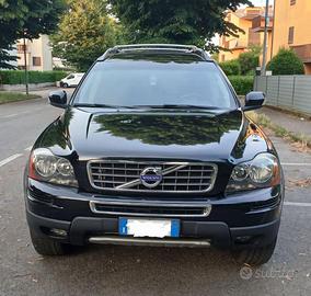 VolvoXC90 a 7 posti anno 2012