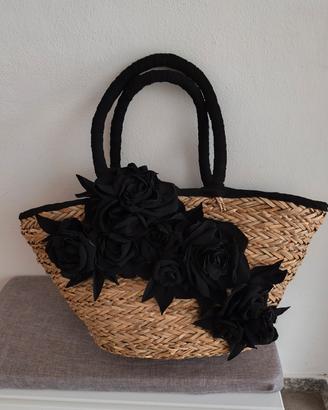 Borsa estiva artigianale coffa con fiori.