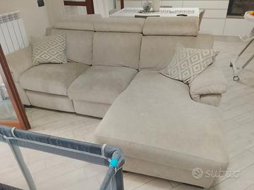 Divano Angolare Poltronesofà