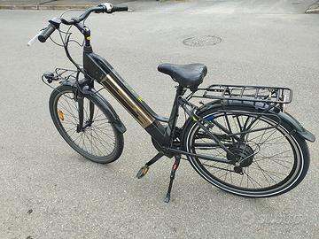 Bicicletta donna elettrica