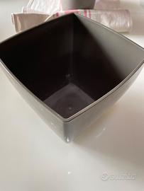 Vaso  grigio per fiori