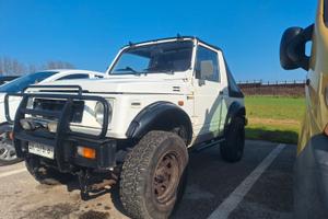 SUZUKI Samurai