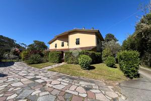 CASA SEMINDIPENDENTE A AMEGLIA