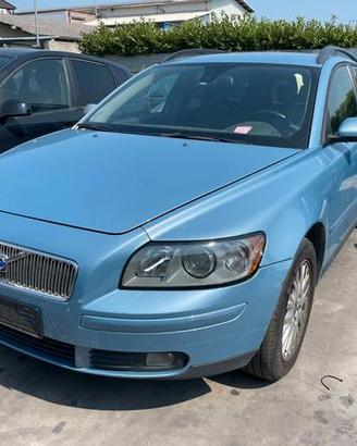 Ricambi usati per Volvo V50 2.0D '04 D4204T
