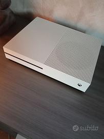 Xbox One s  senza controller!