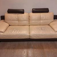 Divano 3 posti in pelle con pouf