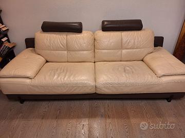 Divano 3 posti in pelle con pouf