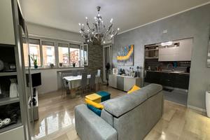 Privato vende Luminoso Trilocale ristrutturato