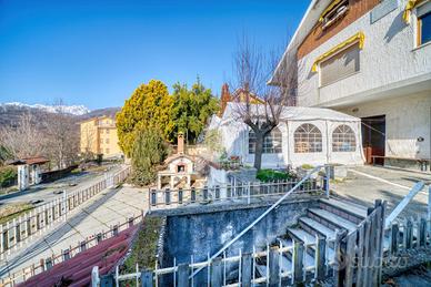 VILLA SINGOLA A COAZZE